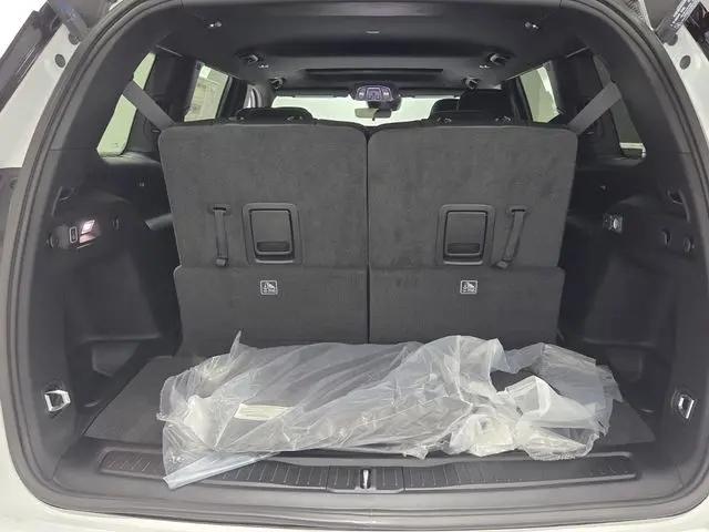 2026 Jeep Grand Cherokee L Altitude 4x2