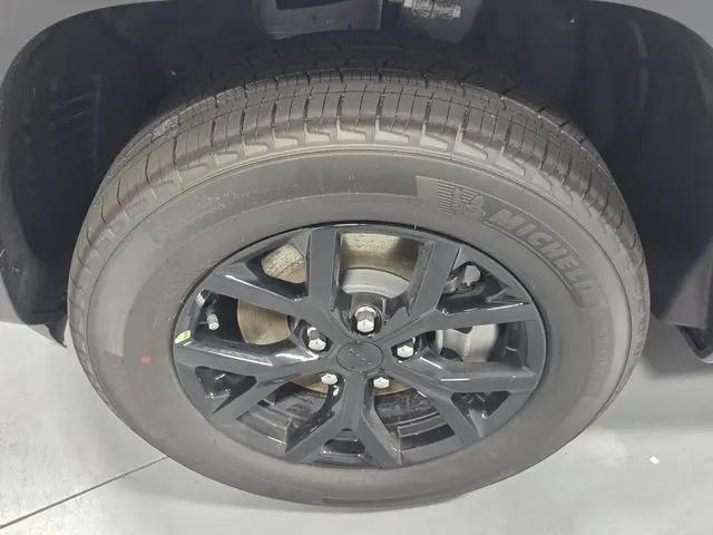 2026 Jeep Grand Cherokee L Altitude 4x2
