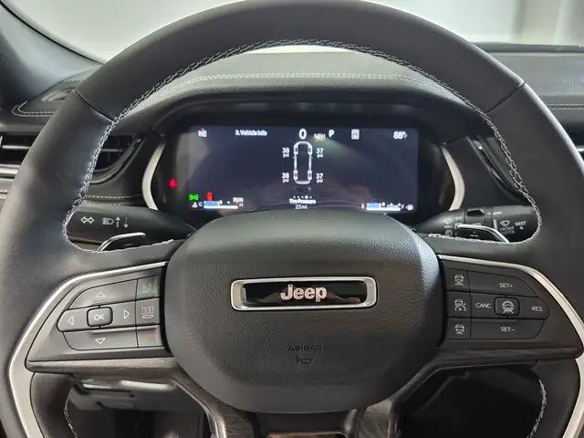 2026 Jeep Grand Cherokee L Altitude 4x2