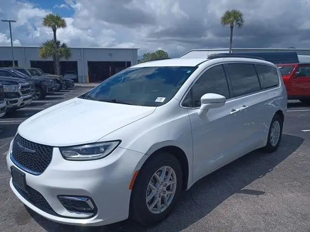 2022 Chrysler Pacifica Touring L