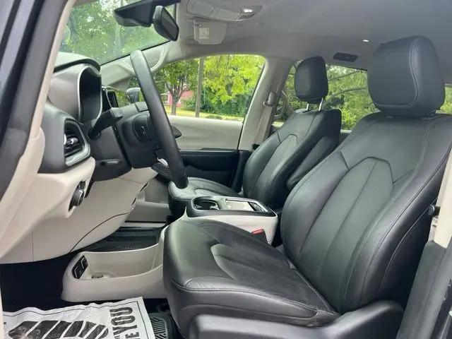 2021 Chrysler Pacifica Touring L