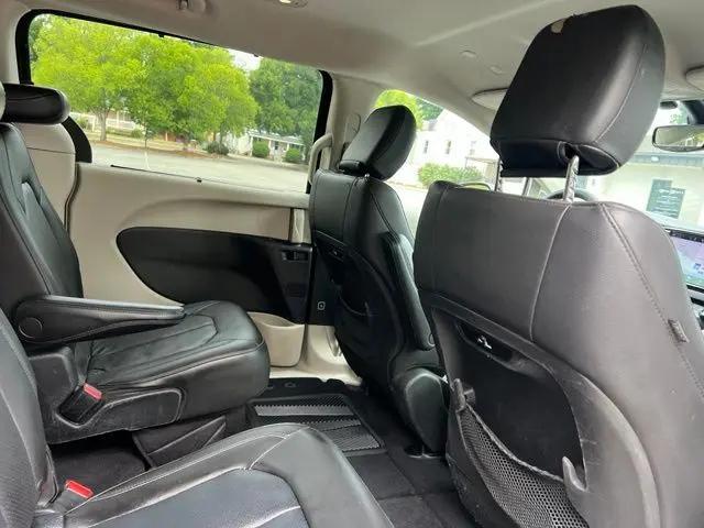 2021 Chrysler Pacifica Touring L