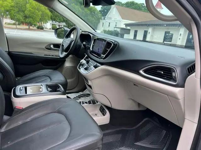 2021 Chrysler Pacifica Touring L