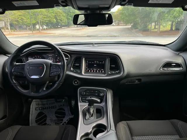 2021 Dodge Challenger SXT
