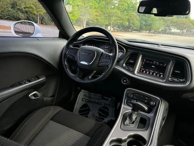 2021 Dodge Challenger SXT
