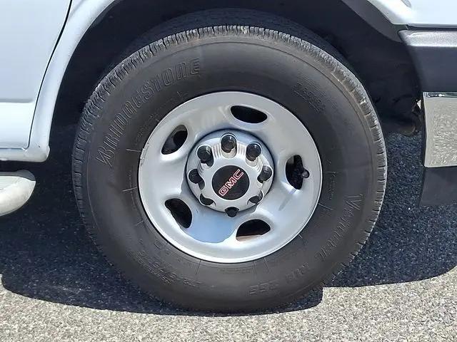 2024 GMC Savana Cargo RWD 2500 Regular Wheelbase Work Van