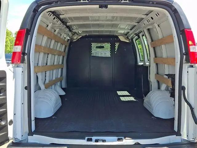 2024 GMC Savana Cargo RWD 2500 Regular Wheelbase Work Van