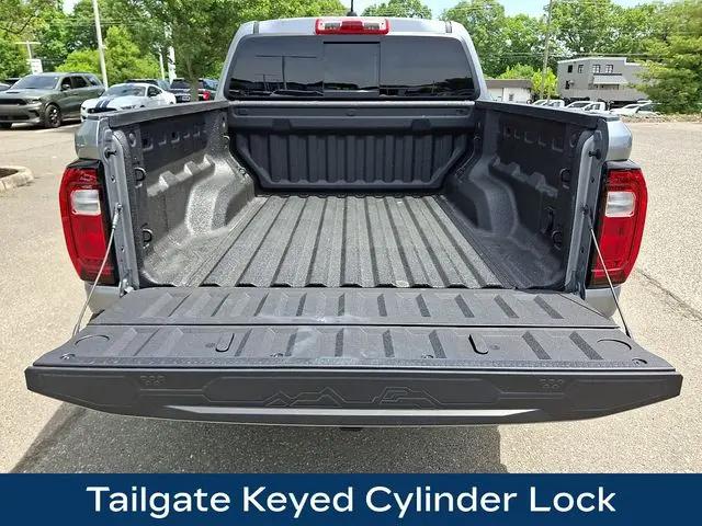 2025 GMC Canyon Elevation 4WD