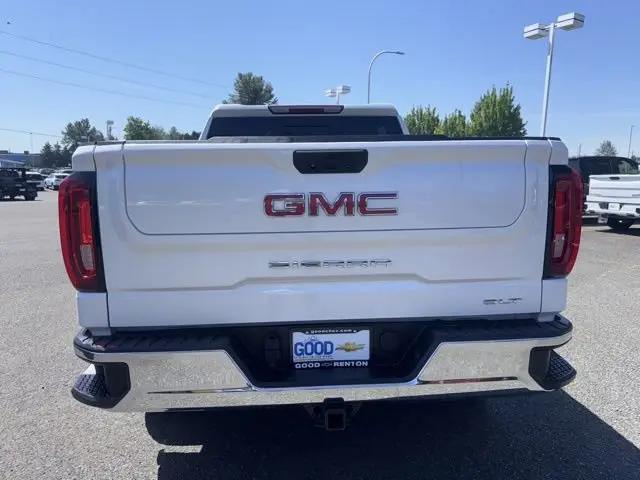 2022 GMC Sierra 1500 4WD Crew Cab Short Box SLT