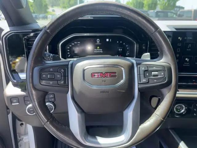 2022 GMC Sierra 1500 4WD Crew Cab Short Box SLT