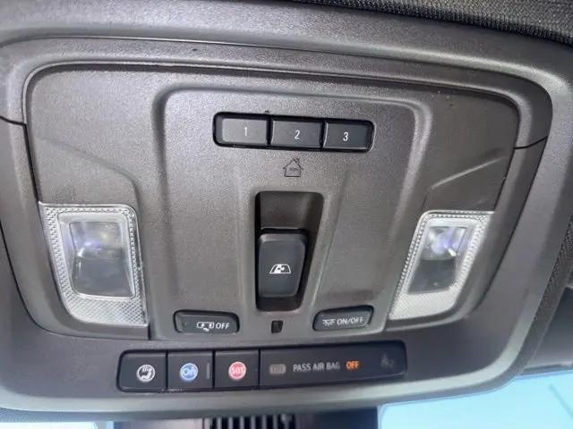 2022 GMC Sierra 1500 4WD Crew Cab Short Box SLT