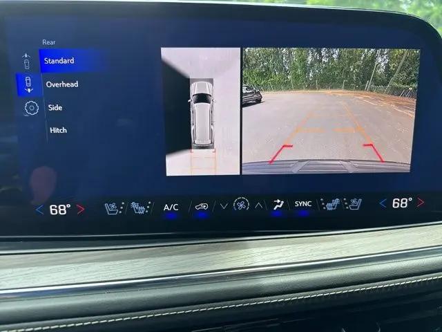 2025 Chevrolet Suburban 4WD Premier