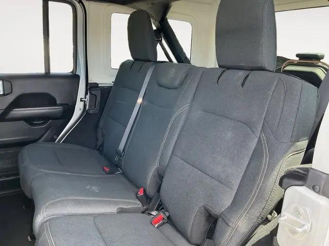 2024 Jeep Wrangler 4-Door Sahara 4x4