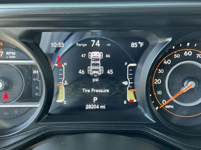 2024 Jeep Wrangler 4-Door Sahara 4x4