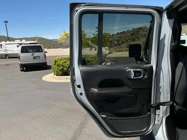2024 Jeep Wrangler 4-Door Sahara 4x4