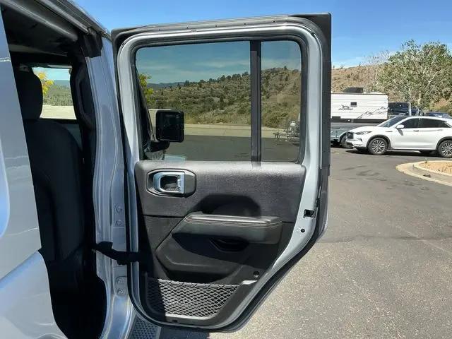 2024 Jeep Wrangler 4-Door Sahara 4x4