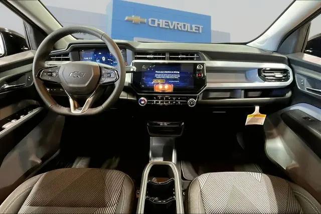 2027 Chevrolet Bolt LT FWD