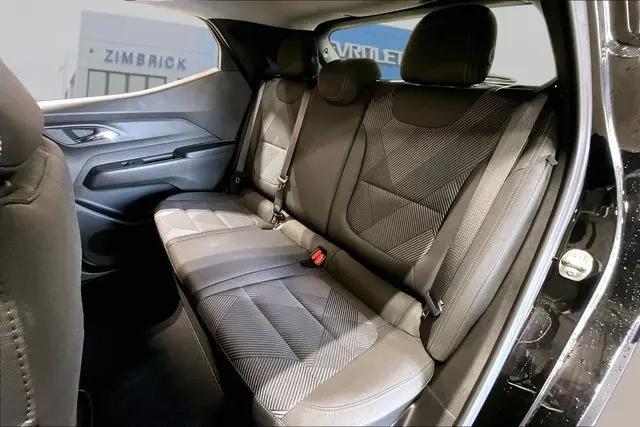 2027 Chevrolet Bolt LT FWD