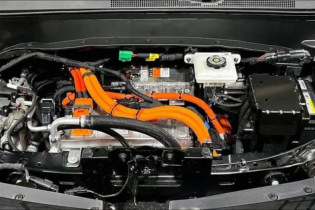 2027 Chevrolet Bolt LT FWD