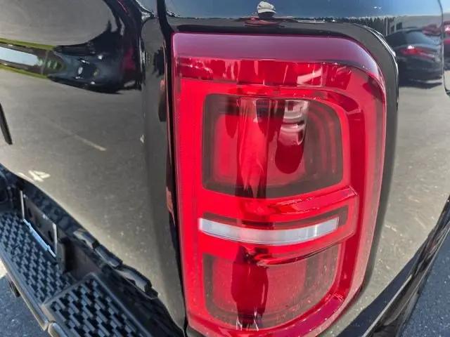 2025 Ram 1500 Limited Crew Cab 4x4 5'7" Box