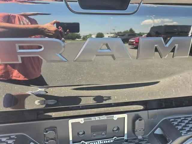 2025 Ram 1500 Limited Crew Cab 4x4 5'7" Box