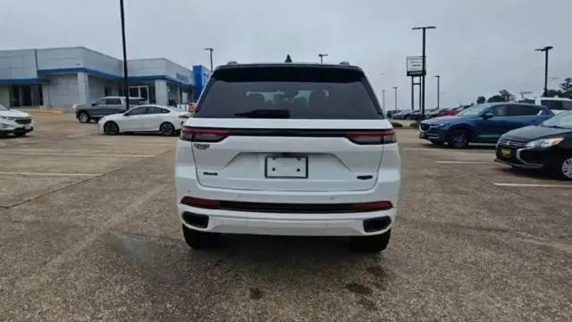 2025 Jeep Grand Cherokee Summit 4x4