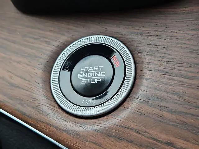 2025 Jeep Grand Cherokee Summit 4x4