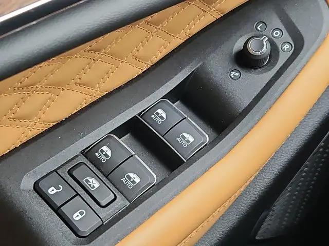 2025 Jeep Grand Cherokee Summit 4x4