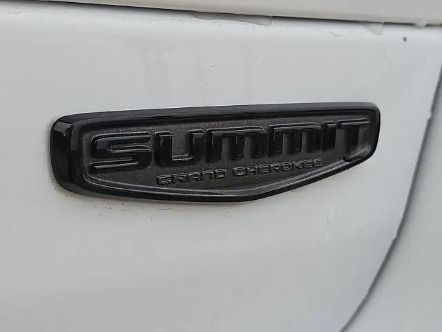 2025 Jeep Grand Cherokee Summit 4x4