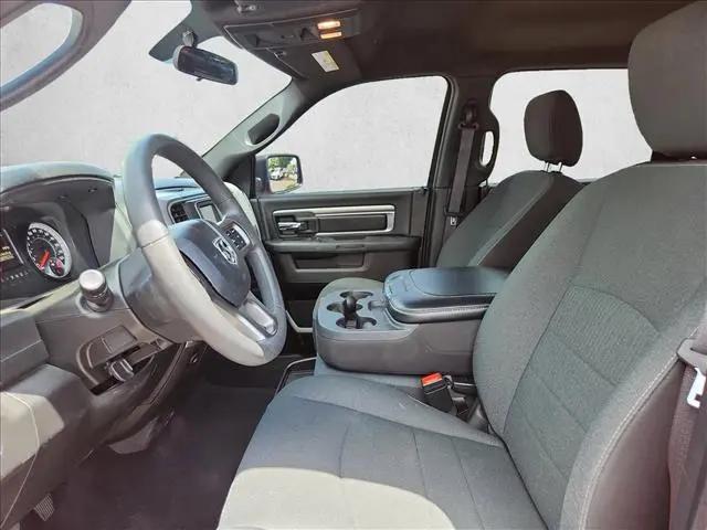 2024 Ram 1500 Classic Warlock Crew Cab 4x4 5'7" Box