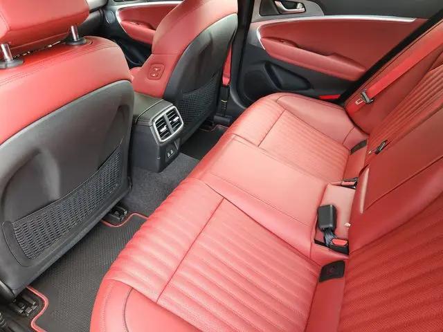 2026 Genesis G70 3.3T RWD Sport Prestige