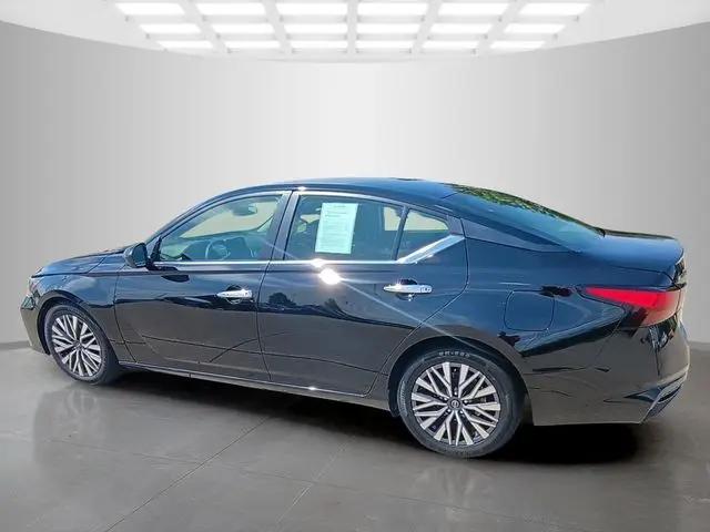 2023 Nissan Altima SV FWD