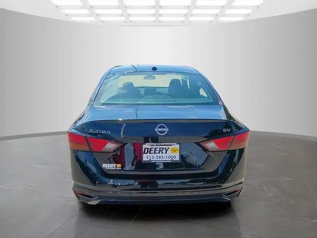 2023 Nissan Altima SV FWD