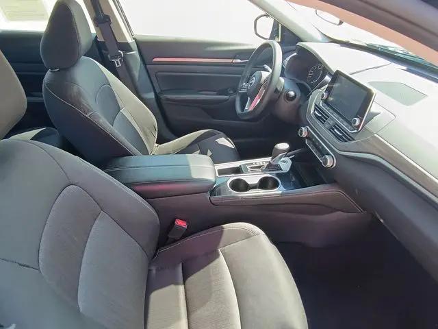 2023 Nissan Altima SV FWD