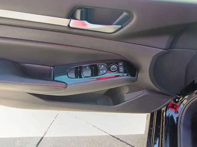 2023 Nissan Altima SV FWD