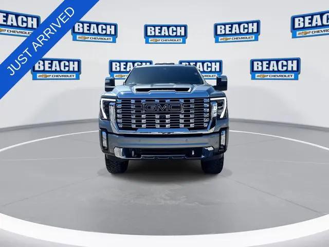 2024 GMC Sierra 2500HD 4WD Crew Cab Standard Bed Denali