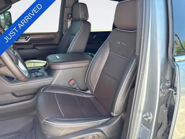 2024 GMC Sierra 2500HD 4WD Crew Cab Standard Bed Denali