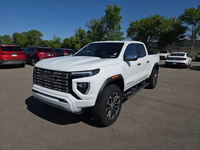 2023 GMC Canyon 4WD Crew Cab Short Box Denali