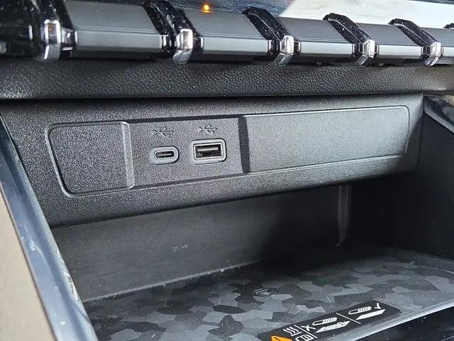 2023 GMC Canyon 4WD Crew Cab Short Box Denali