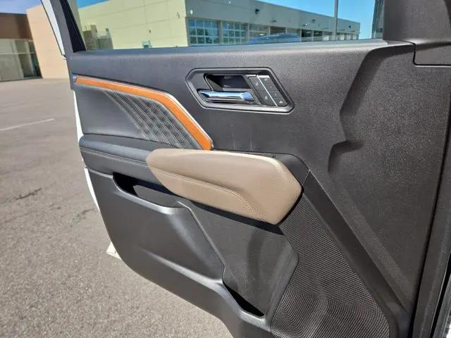 2023 GMC Canyon 4WD Crew Cab Short Box Denali