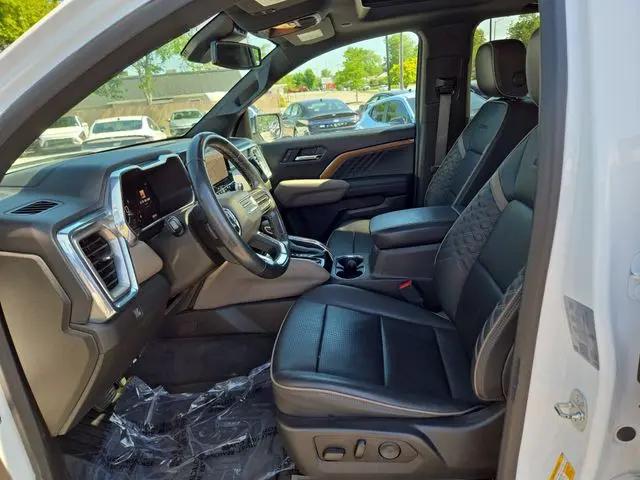 2023 GMC Canyon 4WD Crew Cab Short Box Denali