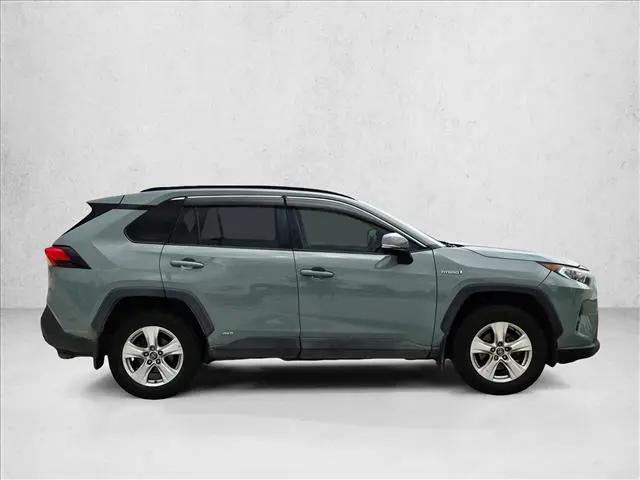2020 Toyota RAV4 Hybrid XLE