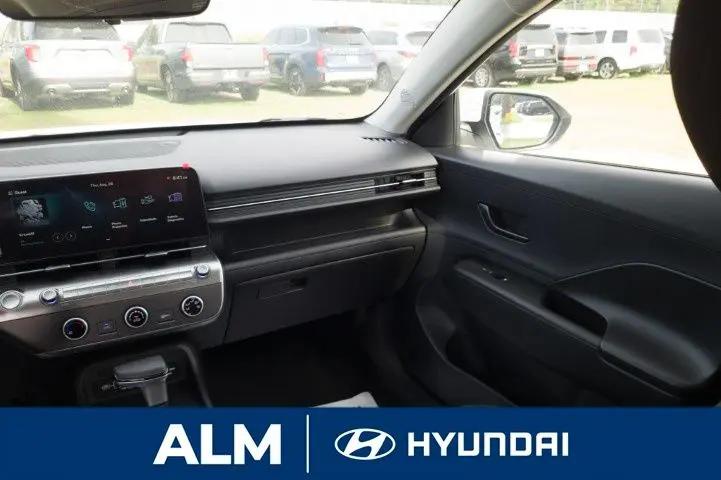 2026 Hyundai Kona SE