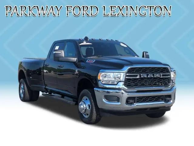 2024 Ram 3500 Tradesman Crew Cab 4x4 8' Box