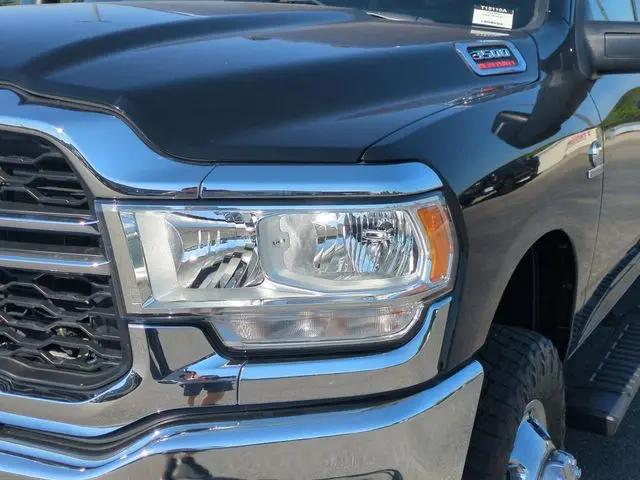 2024 Ram 3500 Tradesman Crew Cab 4x4 8' Box