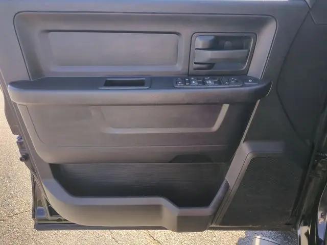 2024 Ram 3500 Tradesman Crew Cab 4x4 8' Box