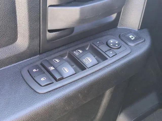 2024 Ram 3500 Tradesman Crew Cab 4x4 8' Box