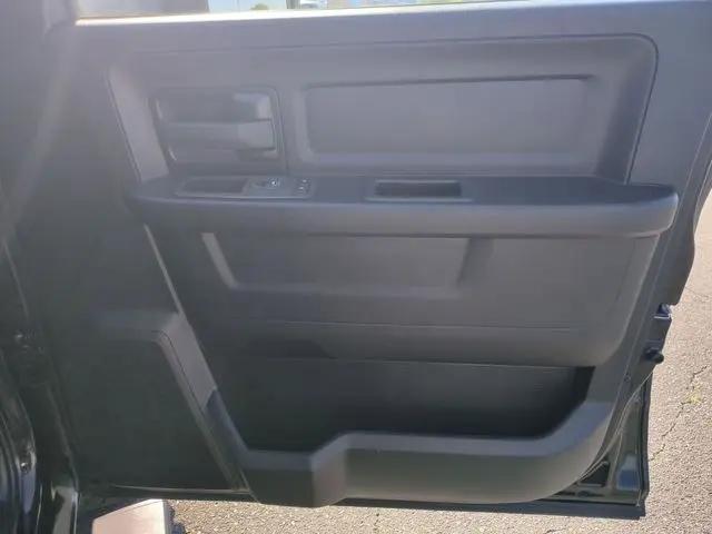 2024 Ram 3500 Tradesman Crew Cab 4x4 8' Box