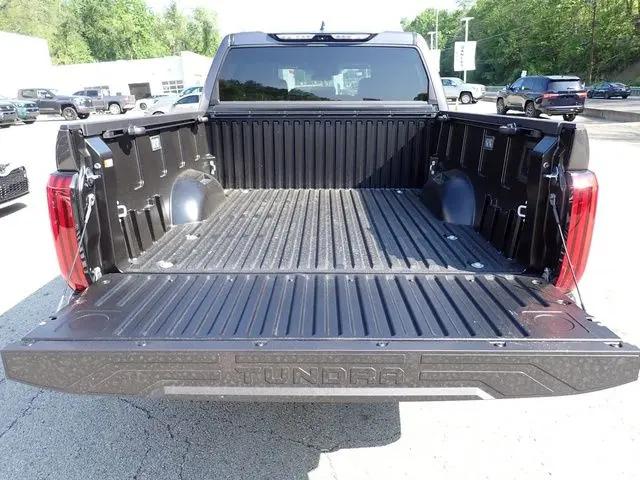 2026 Toyota Tundra SR5 CrewMax 5.5' Bed
