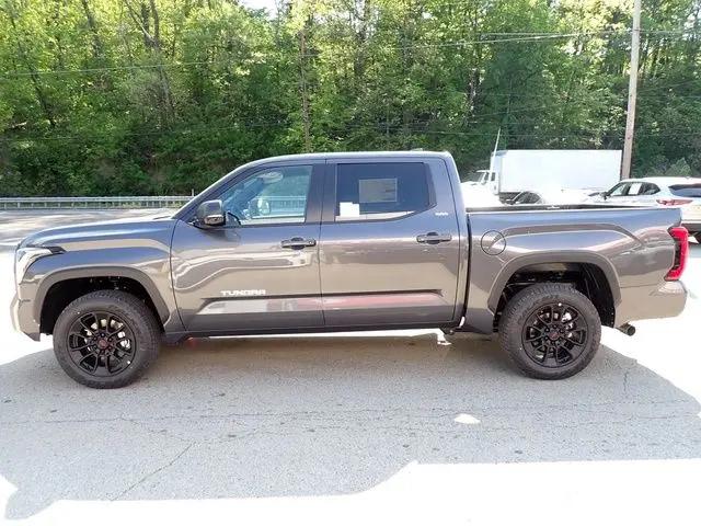 2026 Toyota Tundra SR5 CrewMax 5.5' Bed